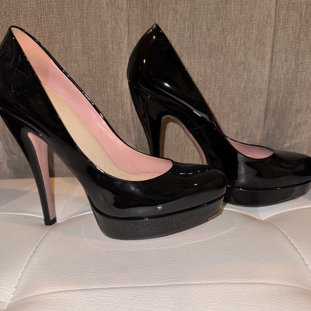 Glossy Black Heels with Stiletto and Platform